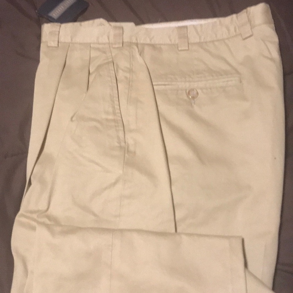Brand new -men’s pleated pants. Made in Italy